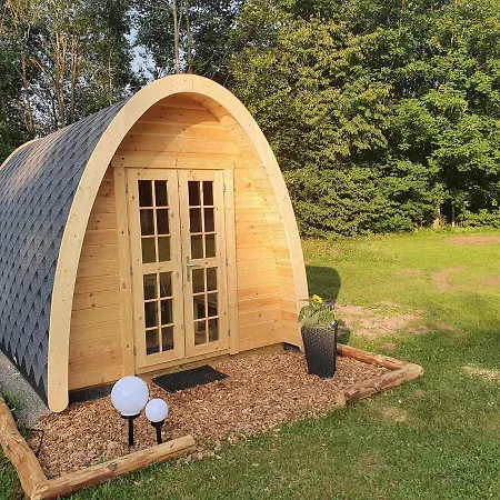 Campingplatz Und Camping Pods